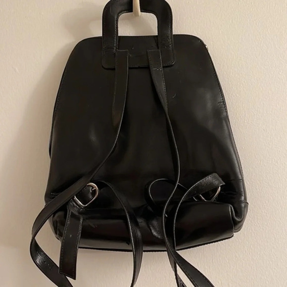 Kesslord Black vintage leather back pack main image 2